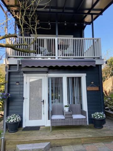 Tinyhouse Woody At The Water Apartment Zaandam Exterior photo